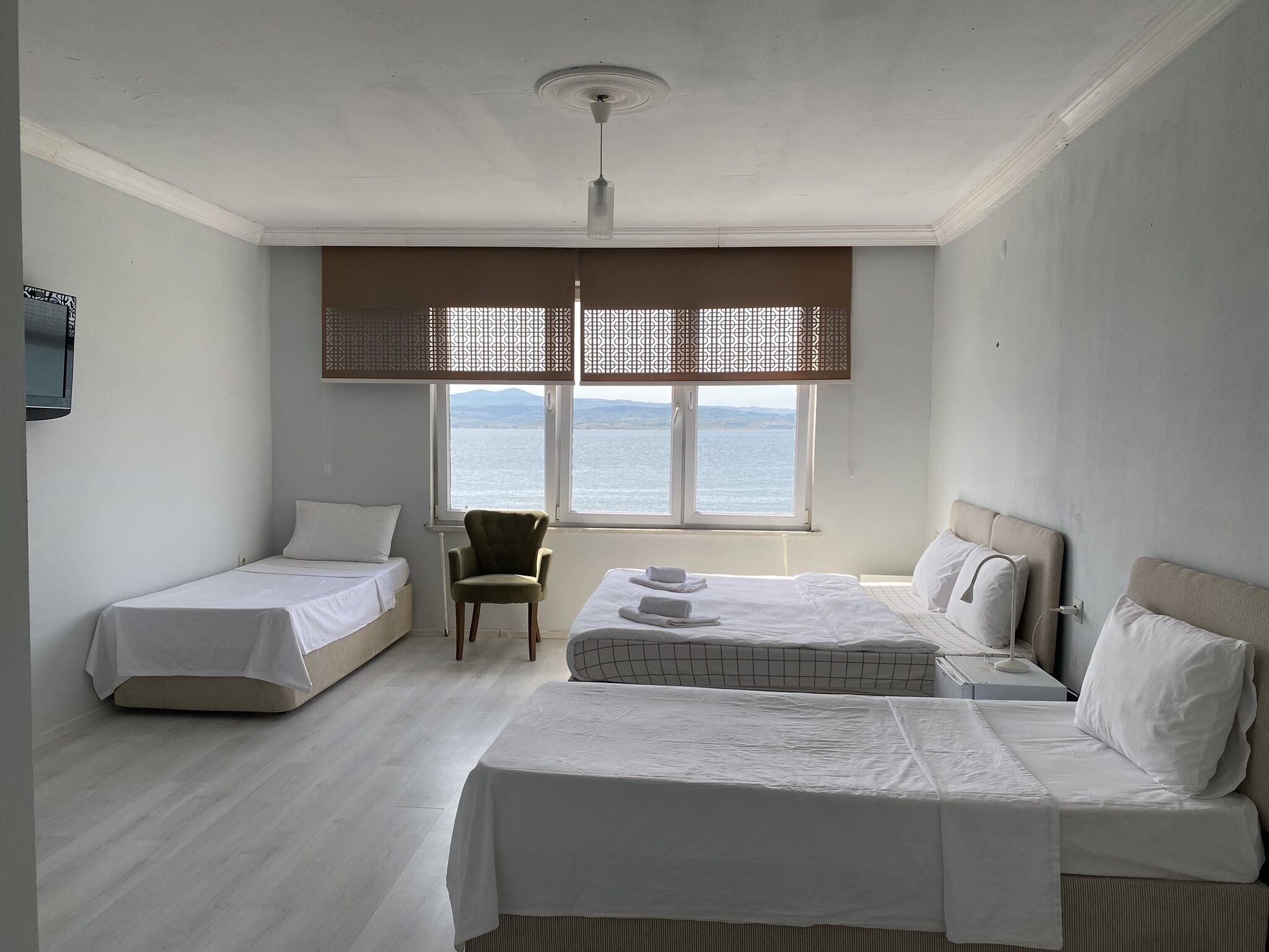 Basic Quadruple Room | Free WiFi, bed sheets
