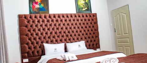 Apartamento | 3 dormitorios, tabla de planchar con plancha, wifi gratis y ropa de cama