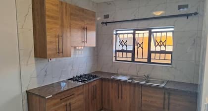 Luxury 3 Bedroom Self Catering Apartment- Masvingo