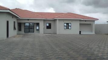 ์ํํธ | ์ธ๊ด