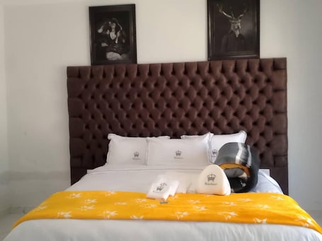 Apartment | 3 bedrooms, iron/ironing board, free WiFi, bed sheets