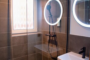 Premium Suite | Bathroom - Project JUNE (Jueterbog)
