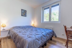 4 dormitorios, cuna de viaje, wifi gratis