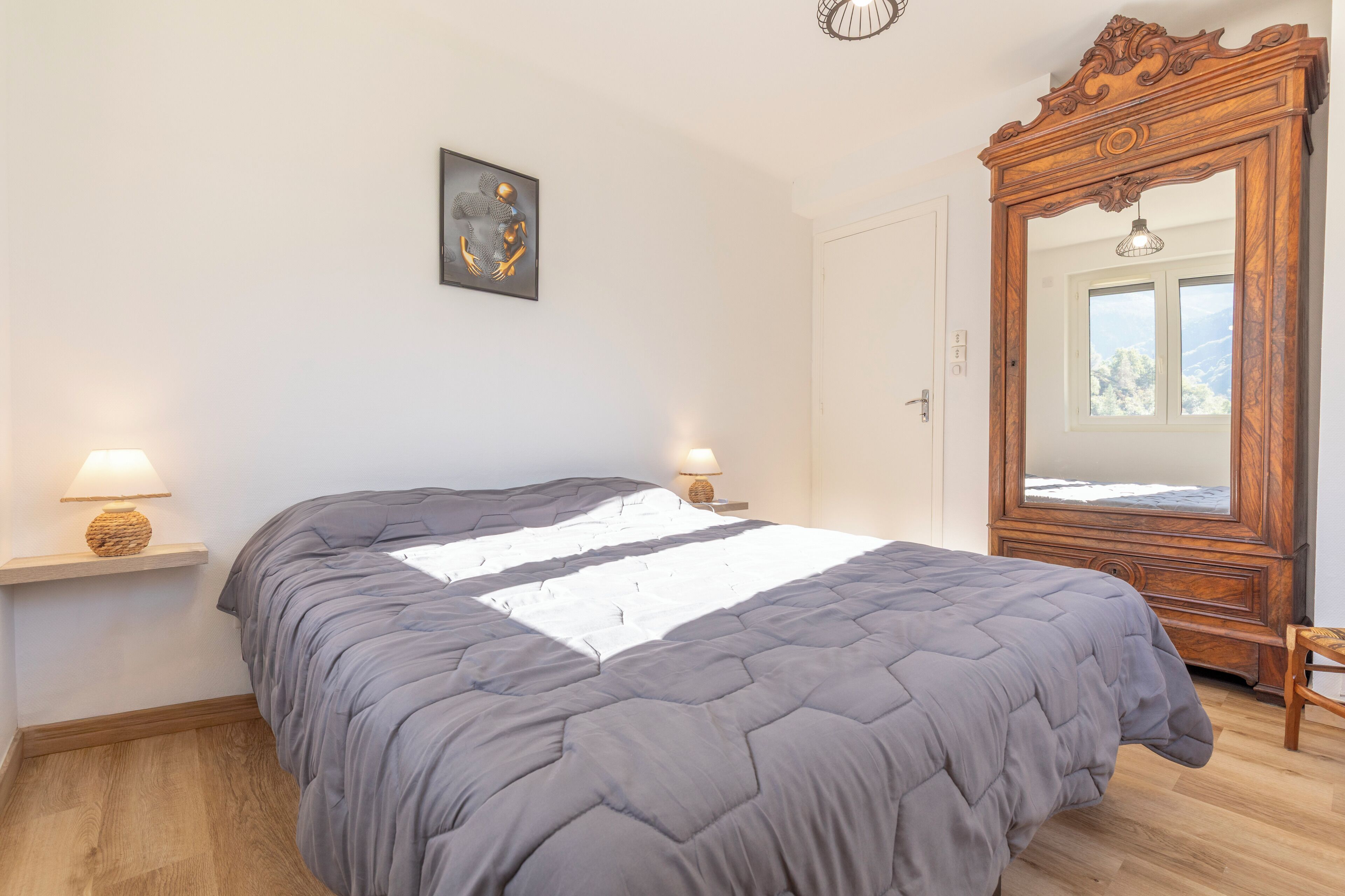 4 bedrooms, travel cot, free WiFi