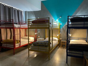 Camera Quintupla, Bagno Condiviso