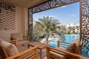 Superior Apartment, 2 Bedrooms, Pool View | 3 bedrooms, premium bedding, iron/ironing board, WiFi (free)