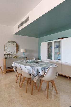 Appartement Luxe | Restauration dans la chambre