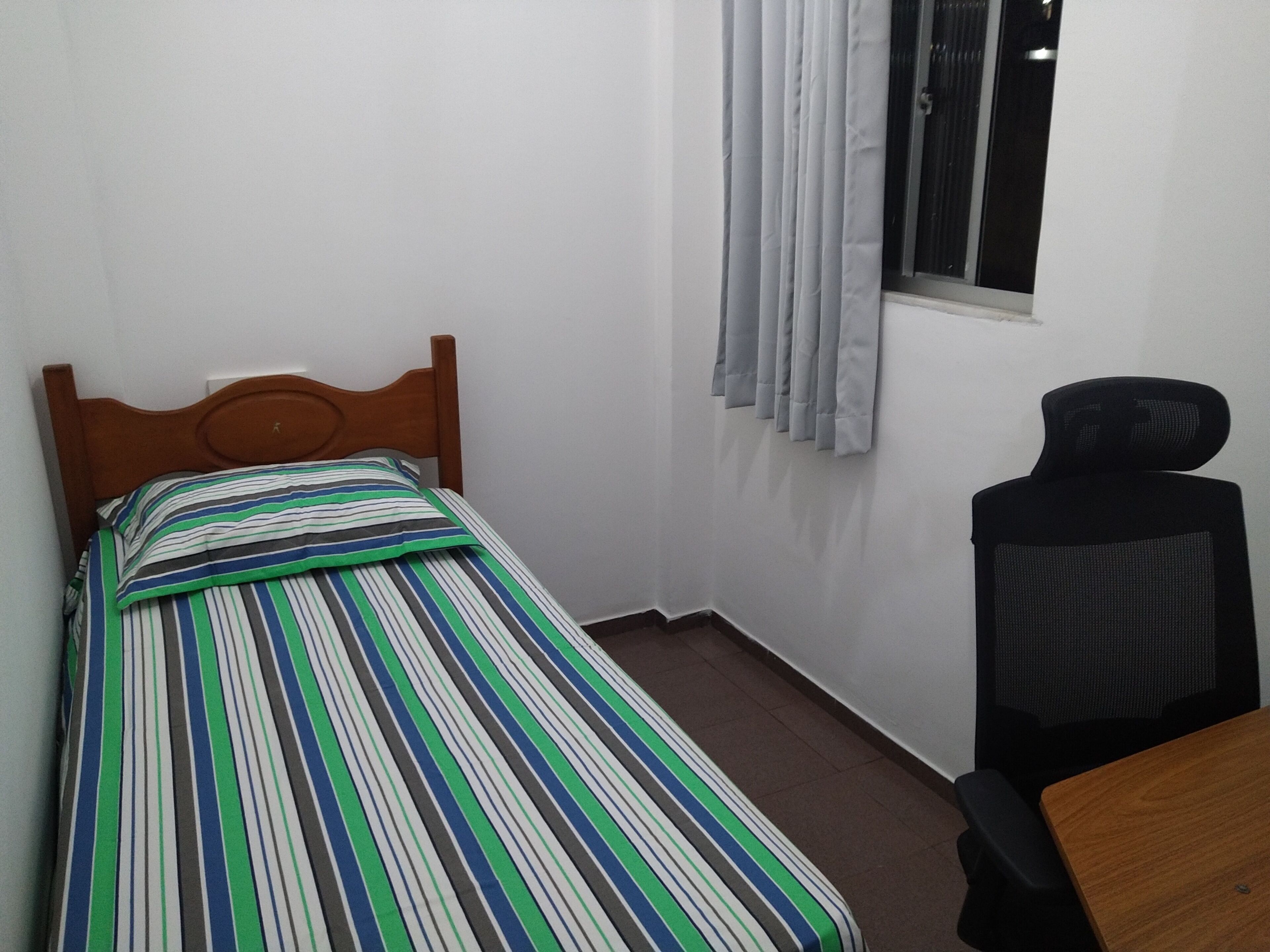 2 sovrum, skrivbord, strykjärn/strykbräda och wi-fi