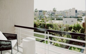 City Apartment, Garden View | Balcony view - Bird Nest At Sheikh Zayed (Sheikh Zayed City)