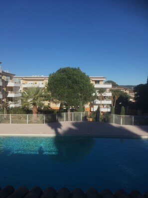 Pool - Appartement de Grand Standing - 250m du Port (Cavalaire-sur-Mer)