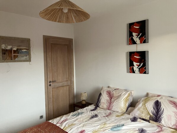 1 bedroom, iron/ironing board, bed sheets