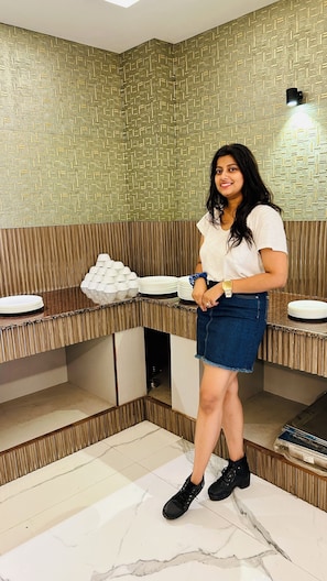 Family dining - Raksha Suites & Banquet Greater Noida (Greater Noida)