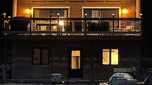 Exterior - Charming chalet with WiFi in Saint-Donat (Saint-Donat)