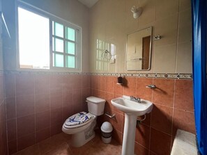 City House, 5 Bedrooms | Bathroom - Luxury Cancun city life style  (Cancun)