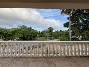 Balcony - Luxury Cancun city life style (Cancun)