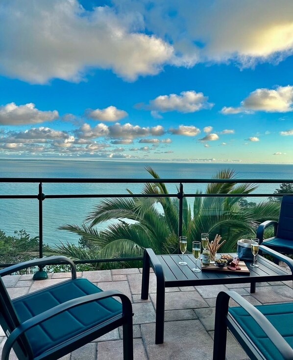Property grounds - La Chaumière Vauban Vue Mer et Mont St Michel (Champeaux)