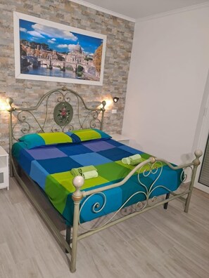 Coffres-forts dans les chambres, rideaux occultants