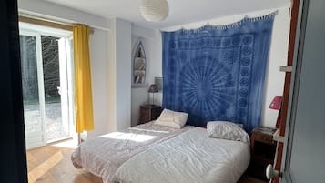 4 Schlafzimmer, Schreibtisch, Reisekinderbett, kostenloses WLAN