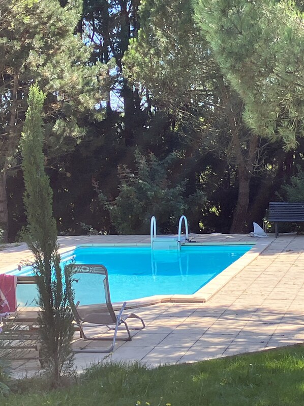 Piscine extérieure, piscine chauffée