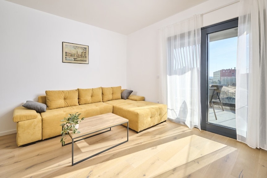 Ferienwohnung Tamar - 6 Personen, 2 Schlafzimmer, Balkon - Umago
