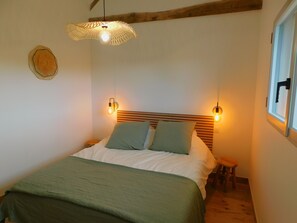 3 bedrooms, iron/ironing board, travel cot, free WiFi - Charming cottage with swimming pool in the heart of the Monbazillac vineyard (Monbazillac)