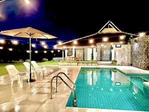 2 outdoor pools - Nomads Riverside Chiangmai (Chiang Mai)