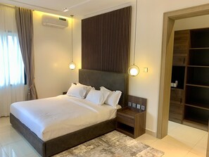 Grand Suite | Premium bedding, in-room safe, desk, laptop workspace - Polo Grand Hotel (Maiduguri)
