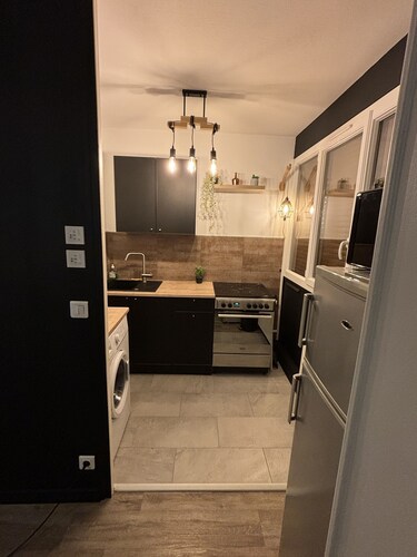 Charmant Studio Face a la Gare