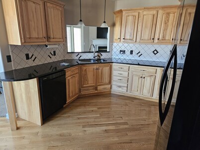 3 bedroom, 2.5 bath home,  with 2 car garage, minutes from Frankenmuth. 