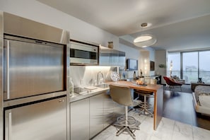 Microwave, stovetop, dishwasher
