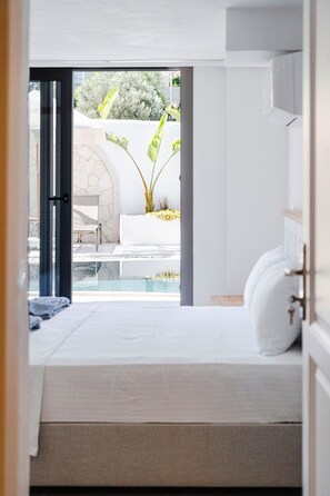 Standard Room | Premium bedding, in-room safe, blackout drapes, free WiFi - Alacope Alaçatı +12  (Cesme)