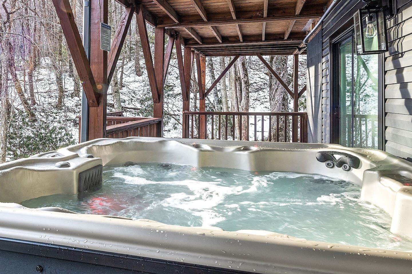 Bain à remous extérieur