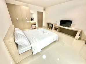 Basic Apartment, 1 Queen Bed | 1 bedroom, bed sheets