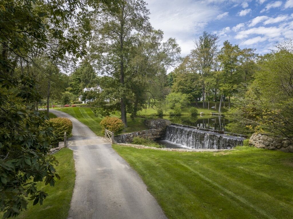 Millbrook NY Country Estate, with Swimming Pool, Tennis Court and Trails