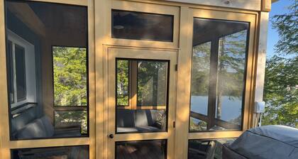 Newer Construction waterfront house with AC and WiFi in Barnstead