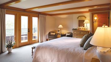 3 bedrooms, iron/ironing board, travel cot, WiFi