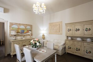 华丽公寓 | 起居区 | LED 电视