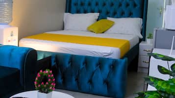 1 habitación, escritorio, tabla de planchar con plancha y wifi gratis