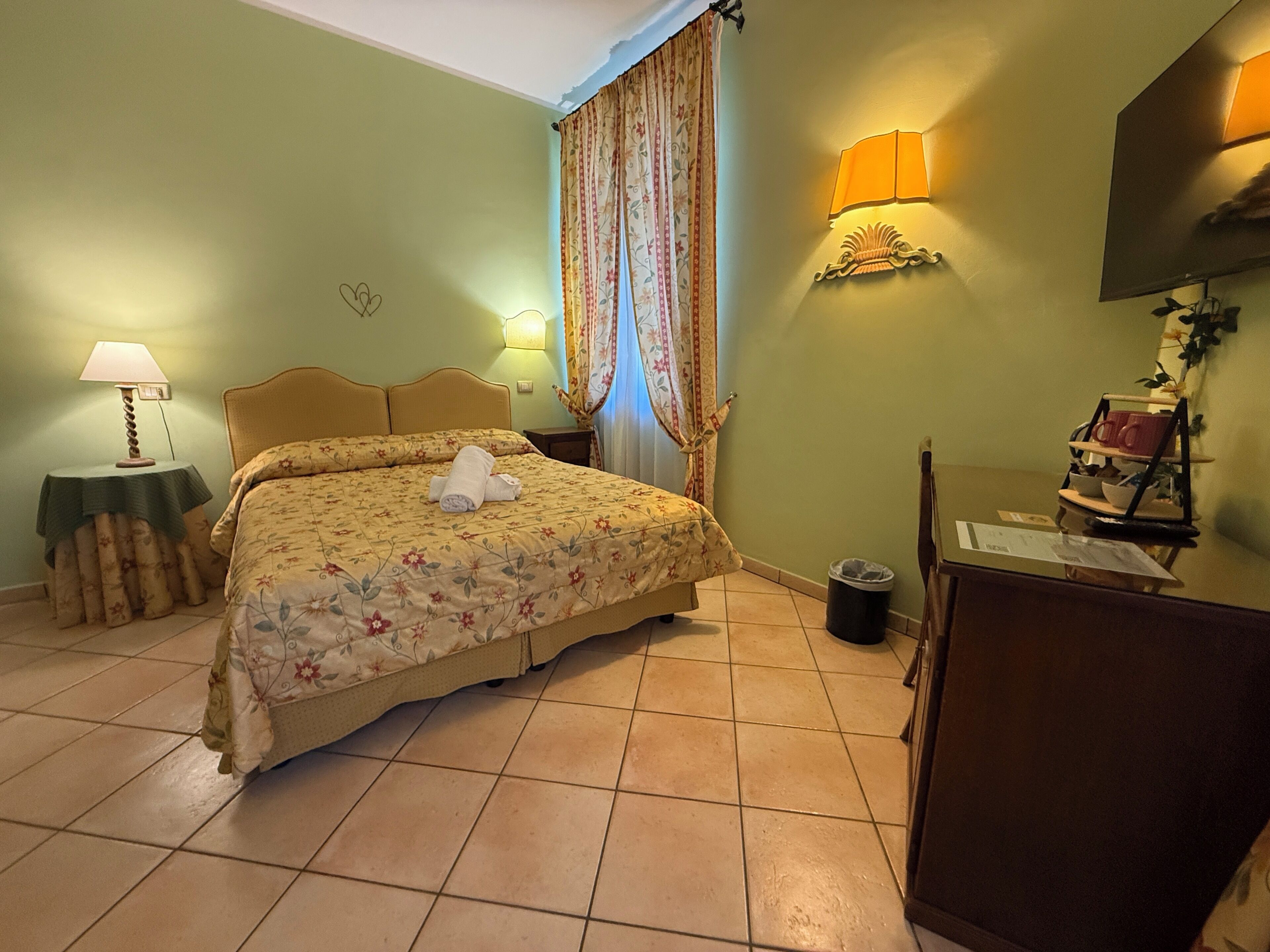 コンフォート ルーム | テレビ