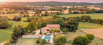 Beautiful Bastide in Provence with swimming pool, tennis court, and jacuzzi