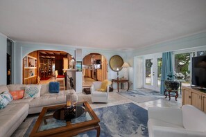 TV, fireplace, DVD player