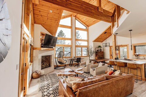 Lake Tahoe - Lake View and Pet Friendly!