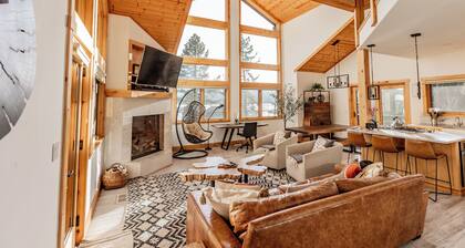 Lake Tahoe - Lake View and Pet Friendly!