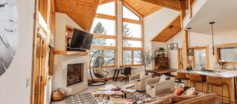 Lake Tahoe - Lake View and Pet Friendly!