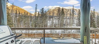 Welcoming 2 Bed/2 Ba-View-Pet-Gym-Parking-Wash/Dry