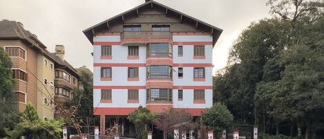 Basic Apartment | Exterior