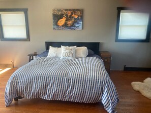 4 bedrooms, desk, iron/ironing board, WiFi
