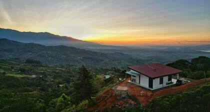 A single-family home w/ a serene view. Nonsmoking and pet-friendly environment.