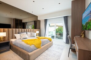 9 室のベッドルーム、デスク、旅行用ベビーベッド、WiFi (無料)