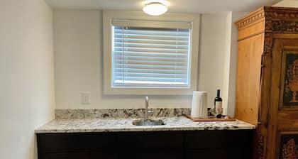 Charming Studio in the Heart of Springfield